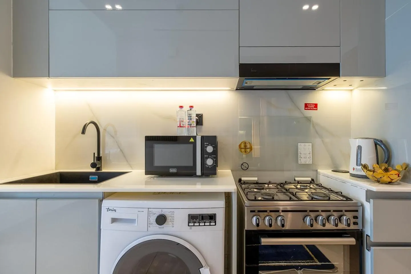 Apartment Business Bay Studio Binghatti Canal With Terrace Dubai