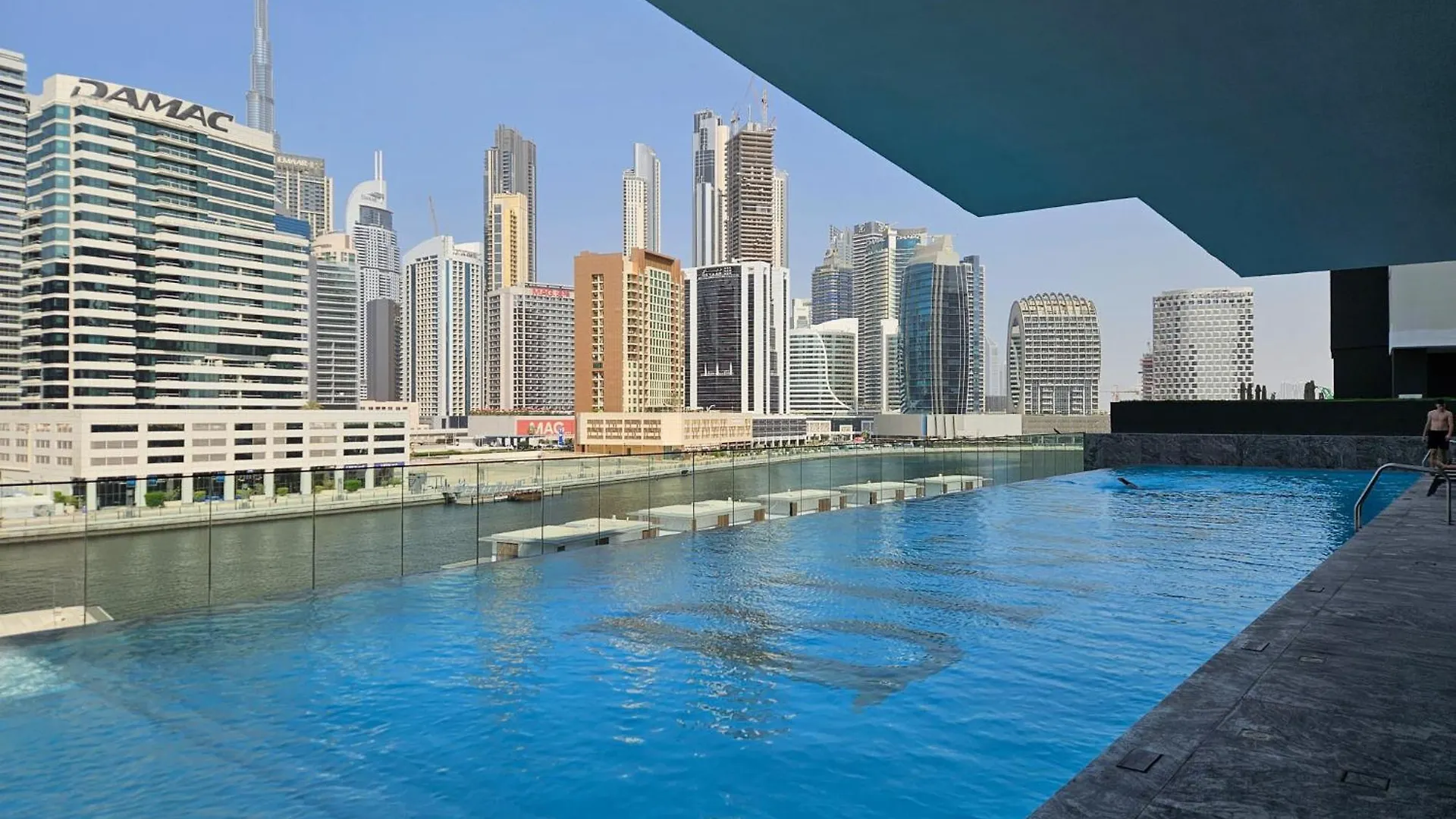 Business Bay Studio Binghatti Canal With Terrace Dubai United Arab Emirates