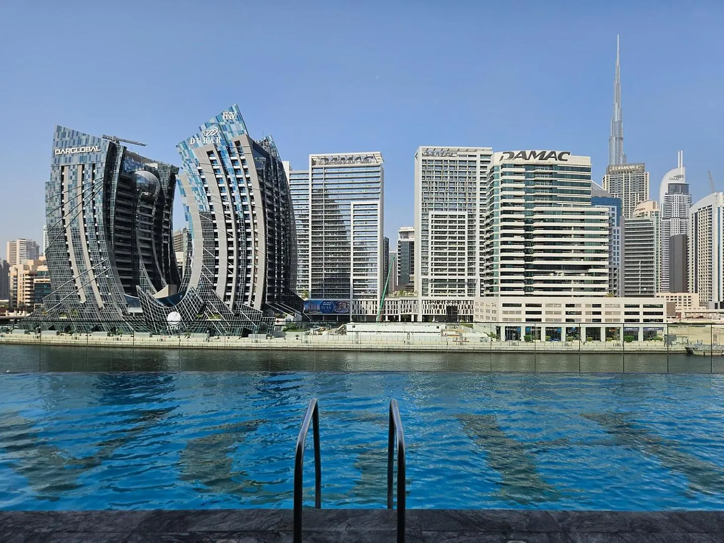 דובאי Business Bay Studio Binghatti Canal With Terrace 0*,  איחוד האמירויות הערביות