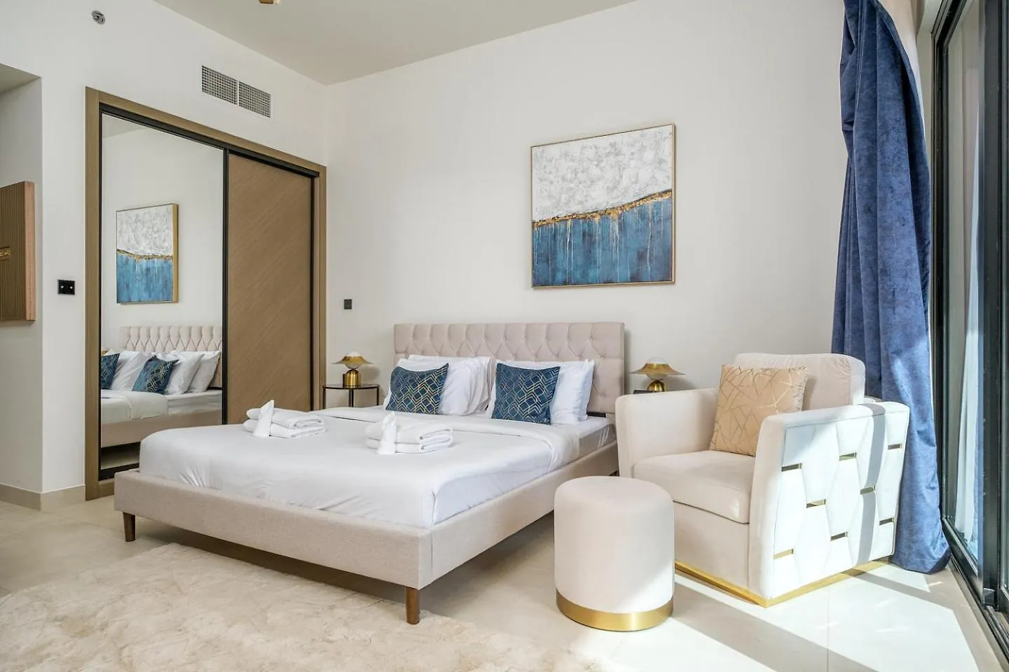 דירה דובאי Business Bay Studio Binghatti Canal With Terrace
